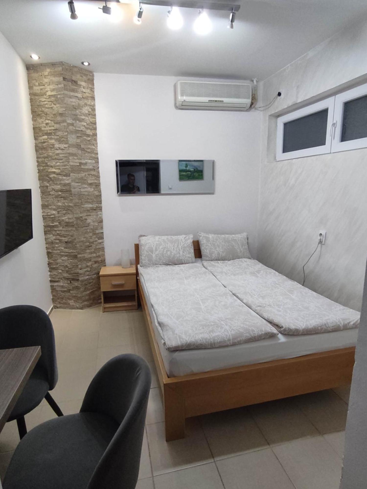 Apartments Sofija Ni Buitenkant foto