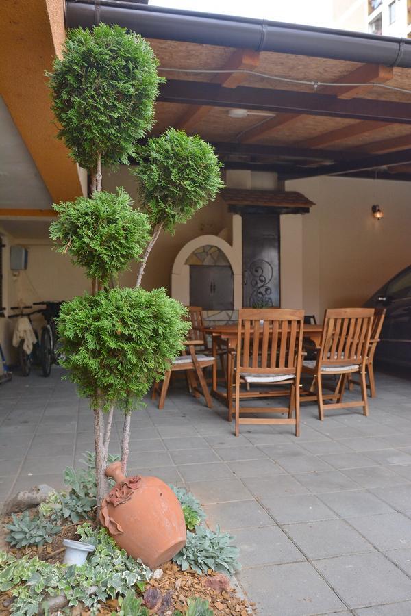 Apartments Sofija Ni Buitenkant foto