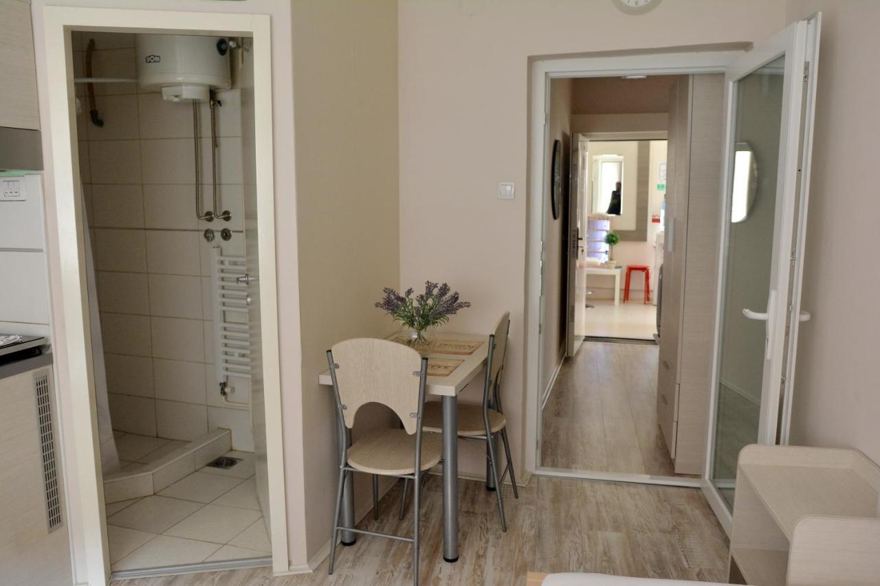 Apartments Sofija Ni Buitenkant foto