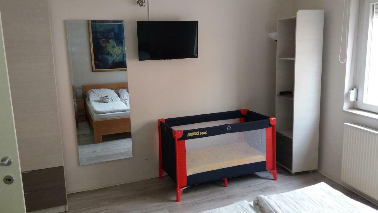 Apartments Sofija Ni Buitenkant foto